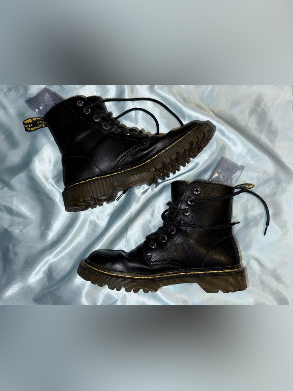 Black Luana Dr Martens - Picture 2 of 7